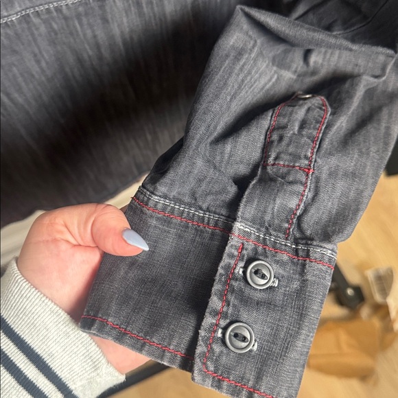 Levi's Men's Charcoal Button Western Shirt with Red Stitching size Medium - Picture 6 of 8